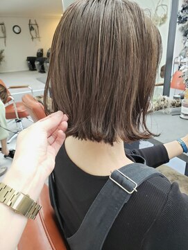 ニコ(nico...) バッサリイメチェン☆大人の切りっぱなしボブ♪