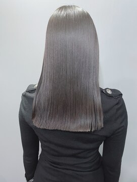 ケセラ(quesera) セミロングストレート(縮毛矯正)