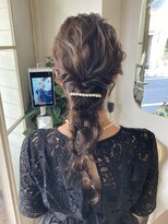 アミュレ(Amule)&nbsp;お呼ばれヘアセット〇大人ガーリー編みおろし30代梅ヶ丘美容室