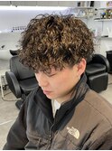 波巻きスパイラルツイストスパイラルパーマツーブロックパーマ