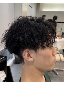 バース バイ ハピネス(BIRTH by happiness) ツイストスパイラルパーマツイストパーマメンズマッシュパーマ