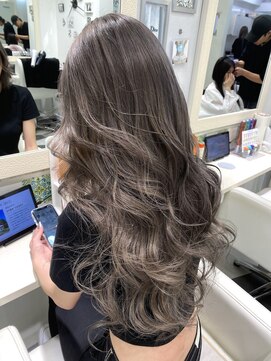 ラピス 池袋(Lapis) アッシュグレー♪