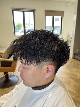 リーズ(Reese) ツイストパーマ