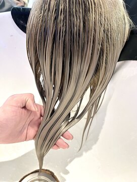 エイト 神戸三宮店(EIGHT) 立体感欲しい方向けローライト