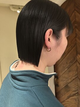 ローマー(ROAMER shibuya) 切りっぱなしボブ