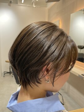 エリマ 横浜西口(elima) レディースくびれショートベージュカラー横浜西口