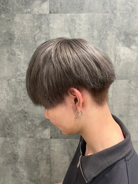 ヘアサロン リボーン(Hair salon Reborn) シルバーカラー