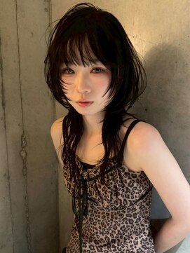 ネハス(nehus.) ハッシュカット/レイヤーカット/ブリーチカラー/ダブルカラー