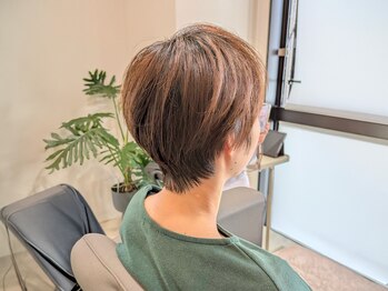 アン 国分寺駅前店(un)の写真/《白髪ぼかしハイライトが人気◎》白髪染めもオシャレに＊大人女性にぴったりの薬剤でダメージレスに*