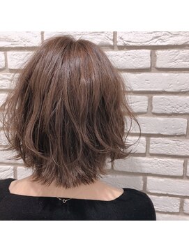 アーヌ エヌン(Anu Nn) 毎日雰囲気change!レイヤーボブ