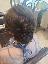 ビスポーク(BESPOKE)&nbsp;20代30代40代◎結婚式アッシュカラーこなれ大人まとめ髪シニヨン
