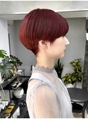 大人かわいい刈り上げショート ブリーチカラーピンクベージュ
