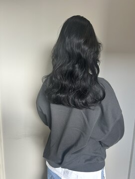 ヌークバイラヴェスト 四日市(neuk by lovest) ロング×ダークグレー