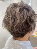 ショートボブ