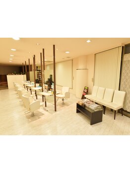 アットホームサロン【Chair】は、ライフスタイルに寄り添った等身大で一番輝くStyleをご提案します◇