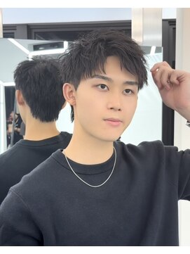 トゥルークリエイション 大宮(True Creation) 束感アップバング