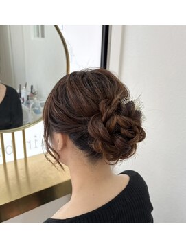 ヘアビジュー(hair bijou) シニヨン