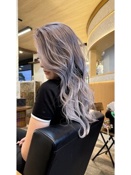 シキ(SHIKI) ホワイティバレイヤージュ