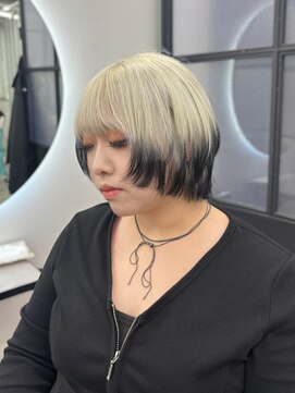 シーバイスリー 綱島(C×3) ホワイト × エンドカラーブラック