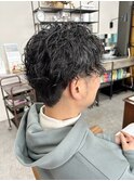 センターパート×スパイラルパーマ