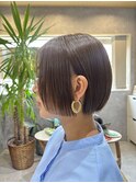 ワンレン　大人ボブ　ミニボブ　オリーブカラー