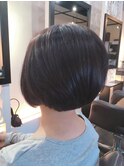 アシンメトリーショートボブ