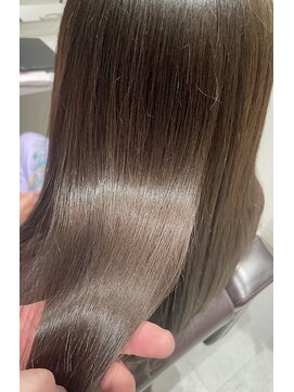 アイディール 心斎橋店(:ideal) 酸熱TRで梅雨の広がりやうねりを抑えて朝のスタイリングを楽に♪