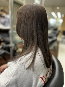 ヘアーワークスヴィクサス 諫早店(HAIR WORKS VIXUS) 【VIXUS 山本亜沙美】オリーブグレージュ