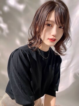 クム(kumu) 【kumu】20代30代くびれミディ/流し前髪/栄/名古屋