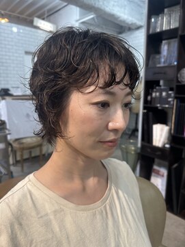 レガーレ(Legare) ショートウルフパーマスタイル