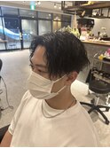 センターパート×ツイストスパイラルパーマ