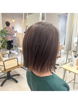 フルールバイアヴァンスクロス(Flulu by avance. cross) パツっとボブ×ラベージュ