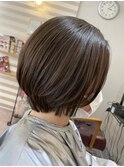 ショートボブ