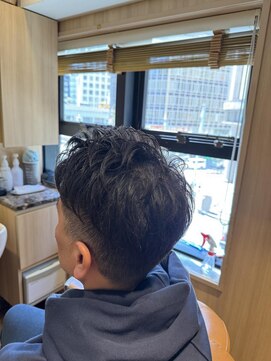 ヘアーモードキクチ 日本橋三越前店 ツーブロック