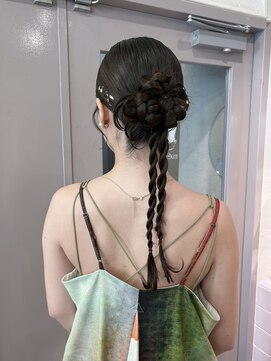メク(meku) 抜け感タイトヘアセット＊関内美容室