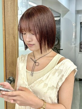 ヒビヲ(HIBIO) 切りっぱなしボブタッセルボブブリーチなしダブルカラー韓国ボブ