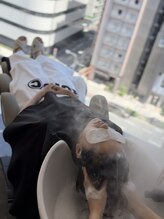 極上の寝心地とデザイン性を兼ね備えた、贅沢スパ体験のための次世代シャンプーユニット。