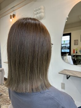 リゼット(Risette)の写真/髪の色を活かしながら立体感を作るインナーカラーや白髪ぼかしでオシャレを楽しみながら綺麗なスタイルに*