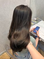 ロンド フィーユ(Lond fille)&nbsp;チャコール/オリーブグレー/レイヤーカット小顔顔周り韓国銀座