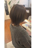 アンジュール ヒルズ(UNJOUR HILLS)&nbsp;ナチュラルハイライトカラー×ミディアムレイヤー