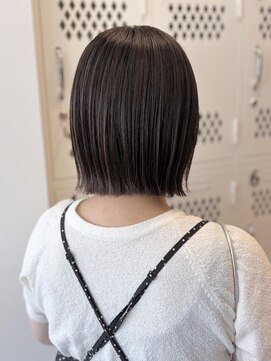 リル 新浜店(LiL) 切りっぱなしボブ葭本1
