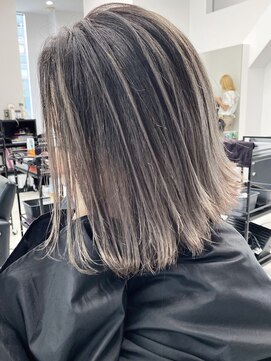 アライブ キチジョウジ(ALIVE Kichijoji) ALIVE吉祥寺 ダブルバングブランジュグレージュインナーカラー