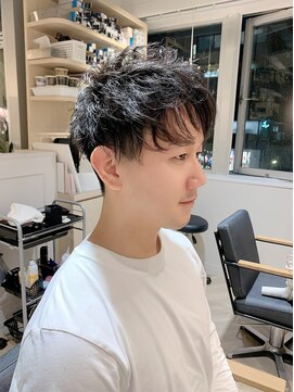 アルト(Alto) ツーブロックショート×アップバング