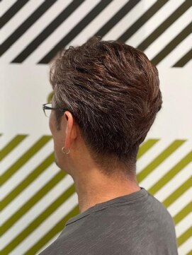 バーバーバー 四谷(BARBER-BAR) 大人の刈り上げスタイル