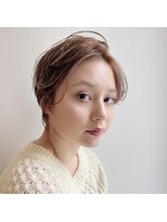 ジジ 代々木(Gigi)&nbsp;【Gigi】外ハネボブ セクションカラー ペールベージュ