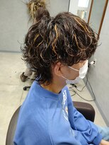 リット×ベリエ(Lit.×belier)&nbsp;波巻きパーマメンズマッシュウルフツイストスパイラルパーマ