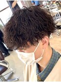 波巻きスパイラルパーマセンターパートツーブロックメンズパーマ