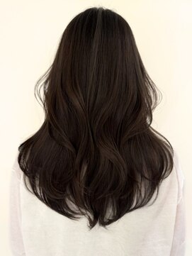 リル バイ ジルブラン(Lil by JIL BLAN) 前髪 こなれミディ イメチェン ウェーブパーマ 韓国マッシュ