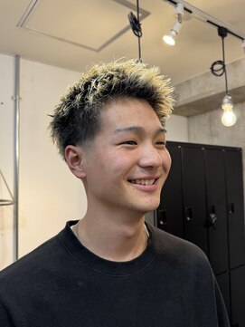 グッドプレイスアンドシング(Good Place&thing) テーパーフェードスパイキーショート