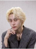 センターパートコンマバング抜きっぱなしブロンドハイトーン